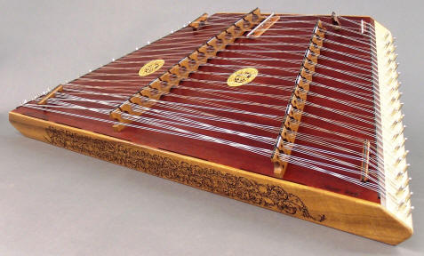 Hammered Dulcimer(ハンマー ダルシマー)メーカー一覧。 価格、仕様等